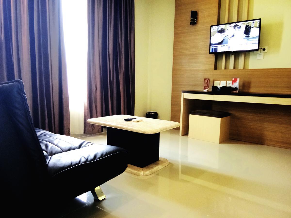 Grand Parama Hotel Tanjung Redep Экстерьер фото