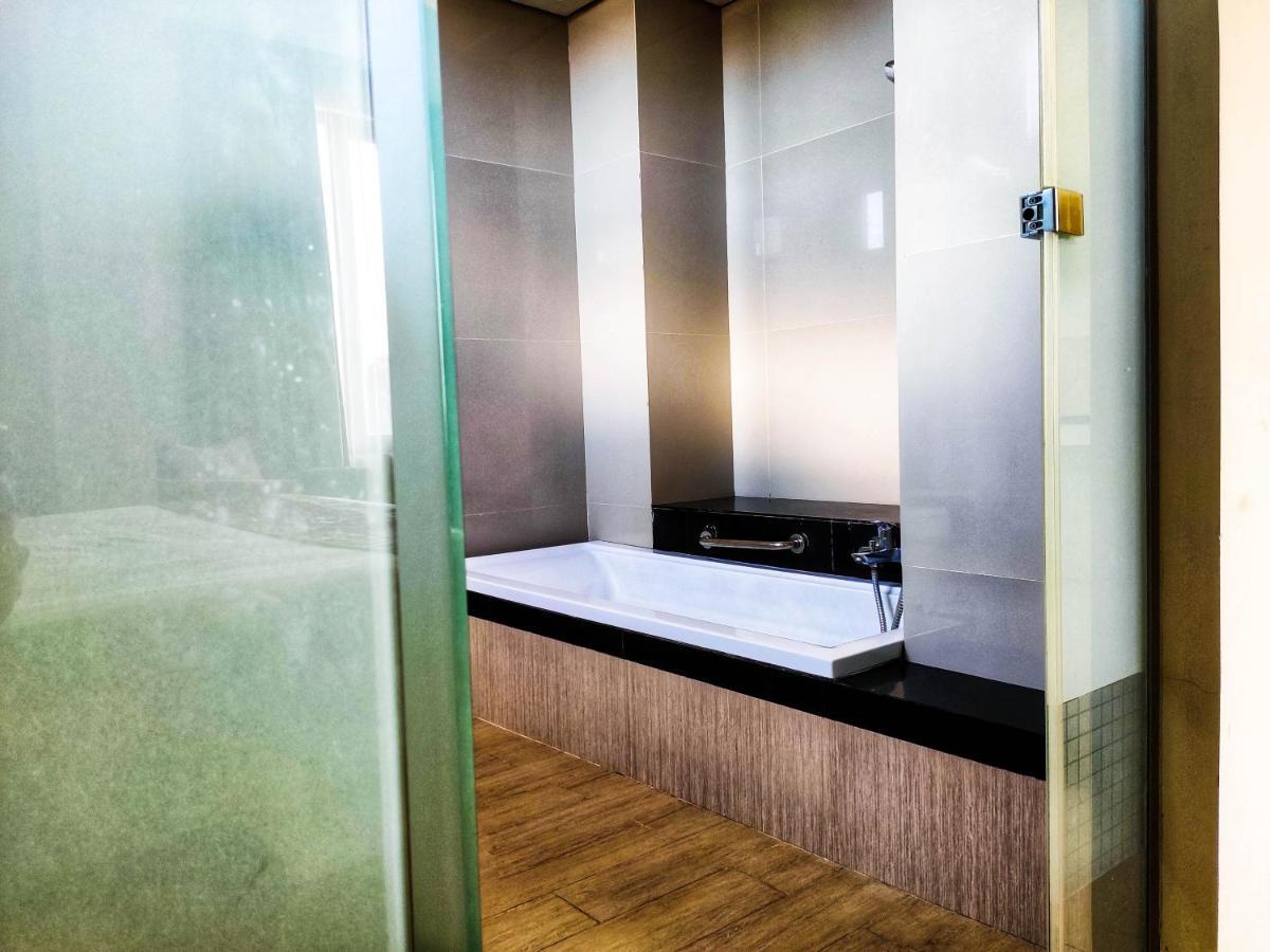 Grand Parama Hotel Tanjung Redep Экстерьер фото